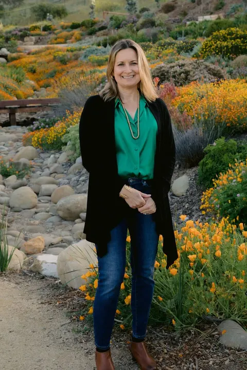 Sandra Jones, real estate agent in Ventura