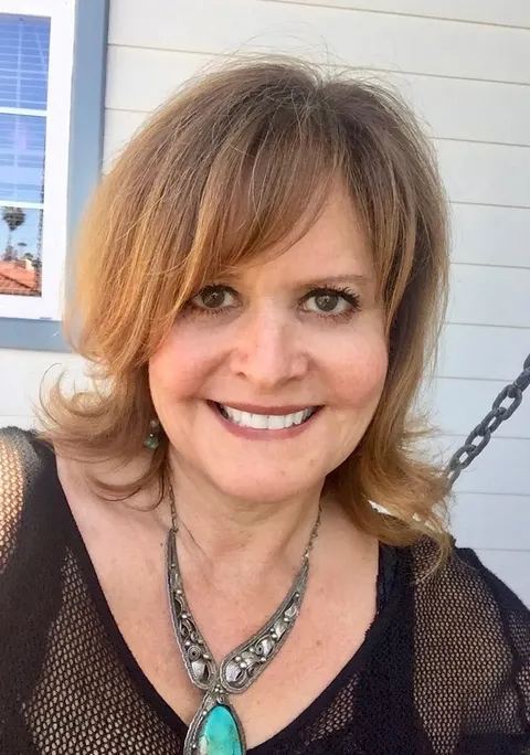 Maggie Mckinney, real estate agent in Ventura