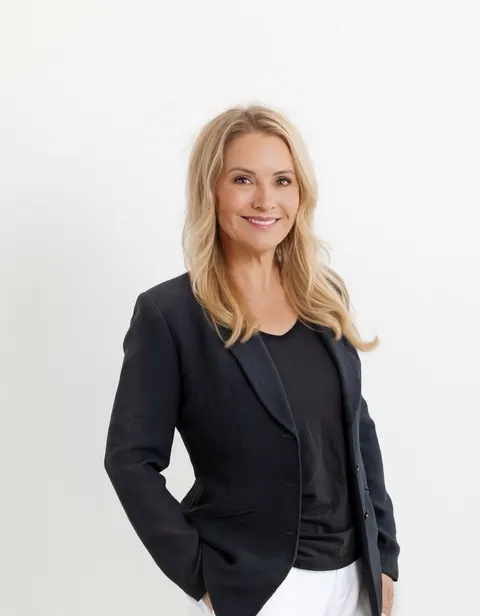 Sarah Golemon, real estate agent in Oxnard