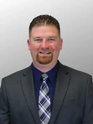 Marty Ahearn, real estate agent in Camarillo