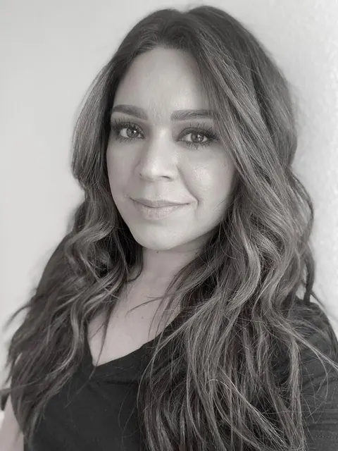 Jenny Arana, real estate agent in Santa Paula