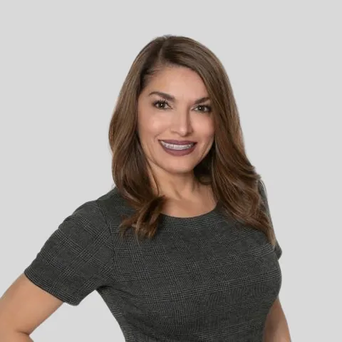 Bianca Carrera, real estate agent in Camarillo