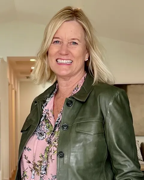 Debbie Allen, real estate agent in Palos Verdes Estates