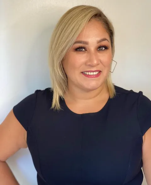 Iris Gutierrez, real estate agent in Camarillo