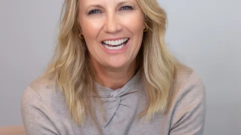 Valerie Mckinney, real estate agent in Camarillo
