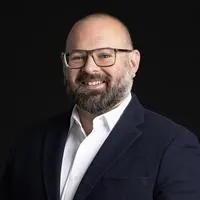 Matthew Delgado, real estate agent in Oxnard