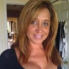 Teresa Schweyer, real estate agent in San Pedro