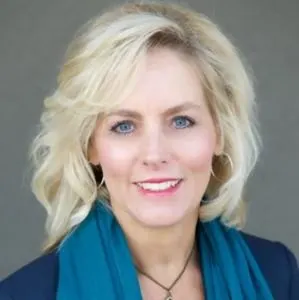 Janet Stearns, real estate agent in Palos Verdes Estates