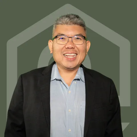 Rudy Lira Kusuma, real estate agent in Los Angeles