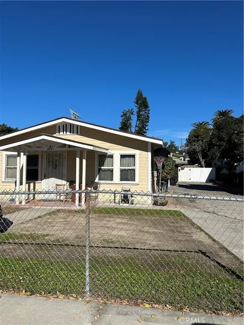 Amy Xia Ho, real estate agent in Alhambra