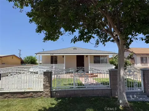 Yanling Jiang, real estate agent in Rosemead