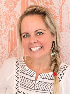 Kimberly Dea, real estate agent in Niland