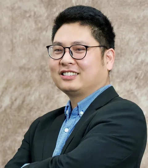 Yuewu Liu, real estate agent in Glendora