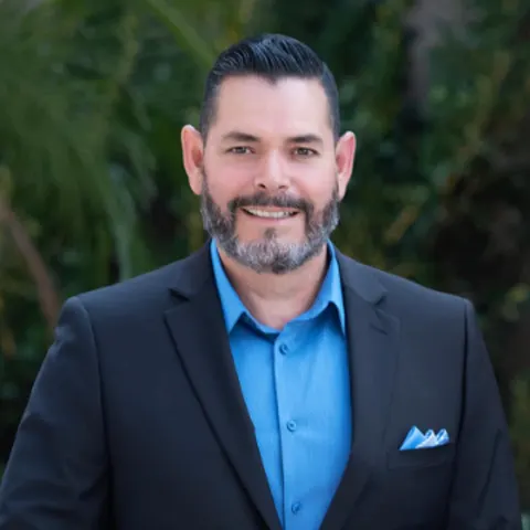 Mario Acevedo, real estate agent in Los Angeles
