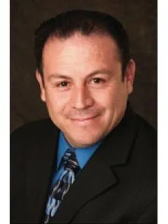 Mauricio Barajas, real estate agent in Los Angeles