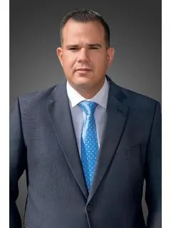 Ramon Cardenas Jr, real estate agent in Los Angeles