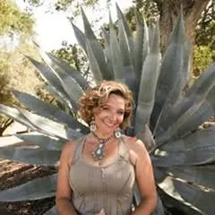 Katie Miller, real estate agent in Oakhurst