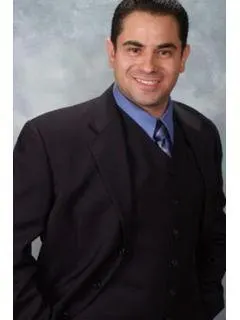 Hector Gonzalez, real estate agent in Los Angeles