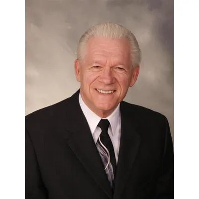 Robert Stallings, real estate agent in Long Beach
